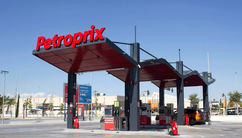 Petroprix anuncia su llegada a Chile y promete reducir hasta $200 por litro de combustible